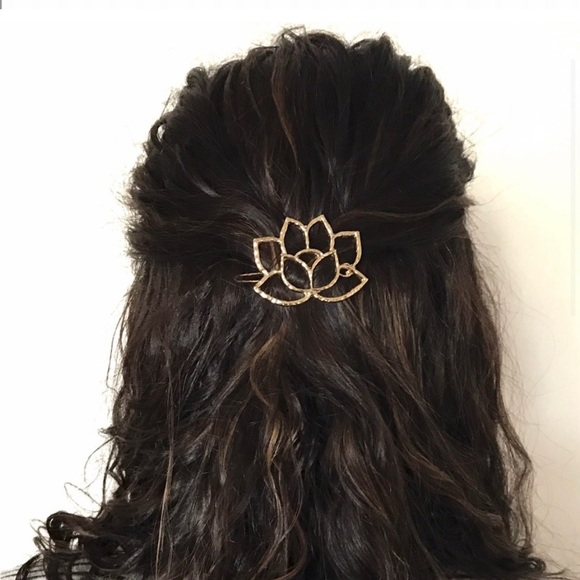 Sacred Lotus Flower Hair Clip - Picture 5 of 6